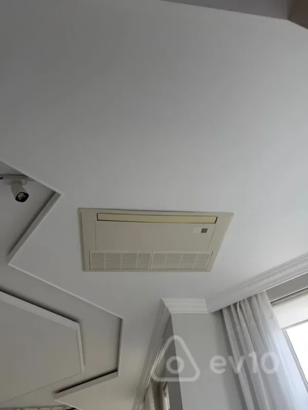 Kirayə verilir 5 otaqlı yeni tikili 360 m²