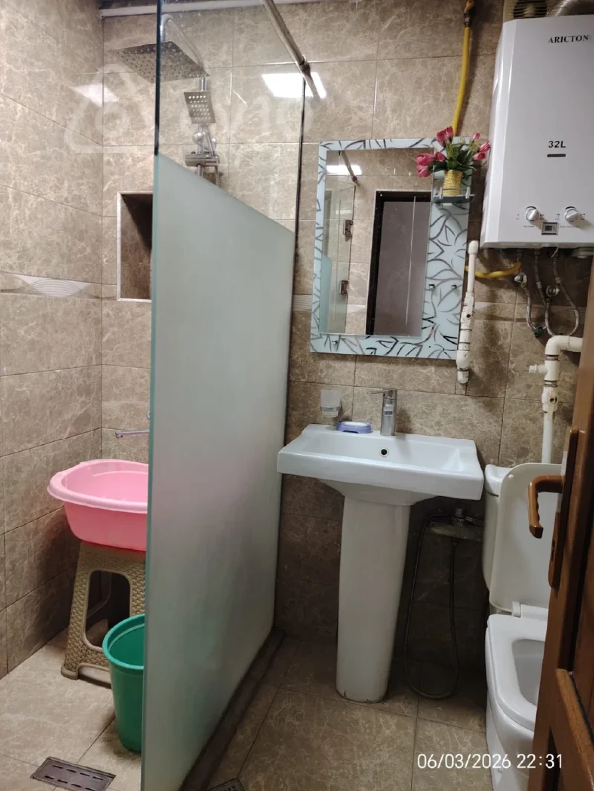 Kirayə verilir 3 otaqlı yeni tikili 70 m²