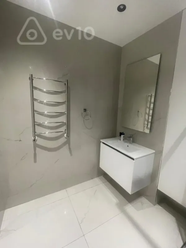 Kirayə verilir 2 otaqlı yeni tikili 117 m²