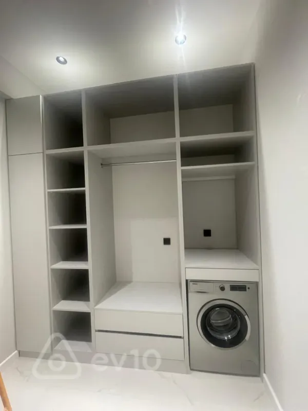 Kirayə verilir 2 otaqlı yeni tikili 117 m²