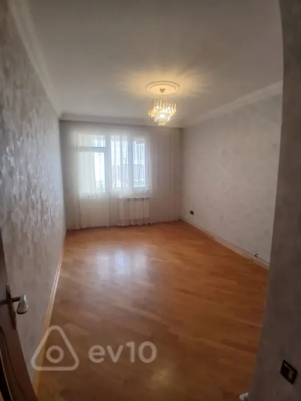 Satılır 2 otaqlı yeni tikili 57 m²
