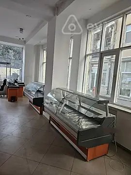 Kirayə verilir mənzil 100 m²