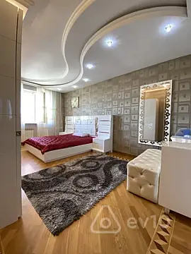 Kirayə verilir 3 otaqlı yeni tikili 115 m²