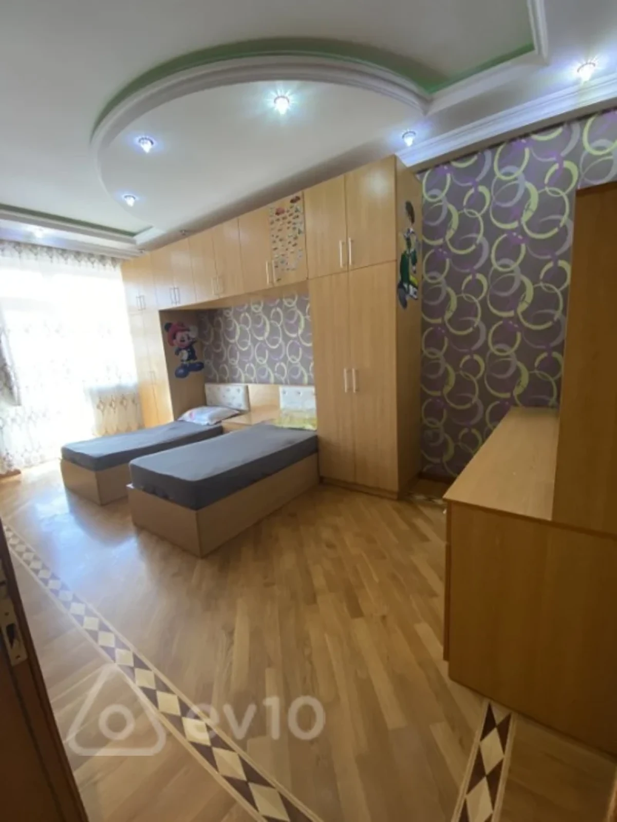 Kirayə verilir 3 otaqlı yeni tikili 115 m²