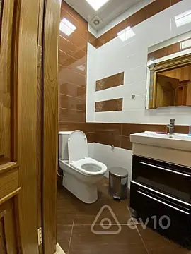 Kirayə verilir 3 otaqlı yeni tikili 115 m²