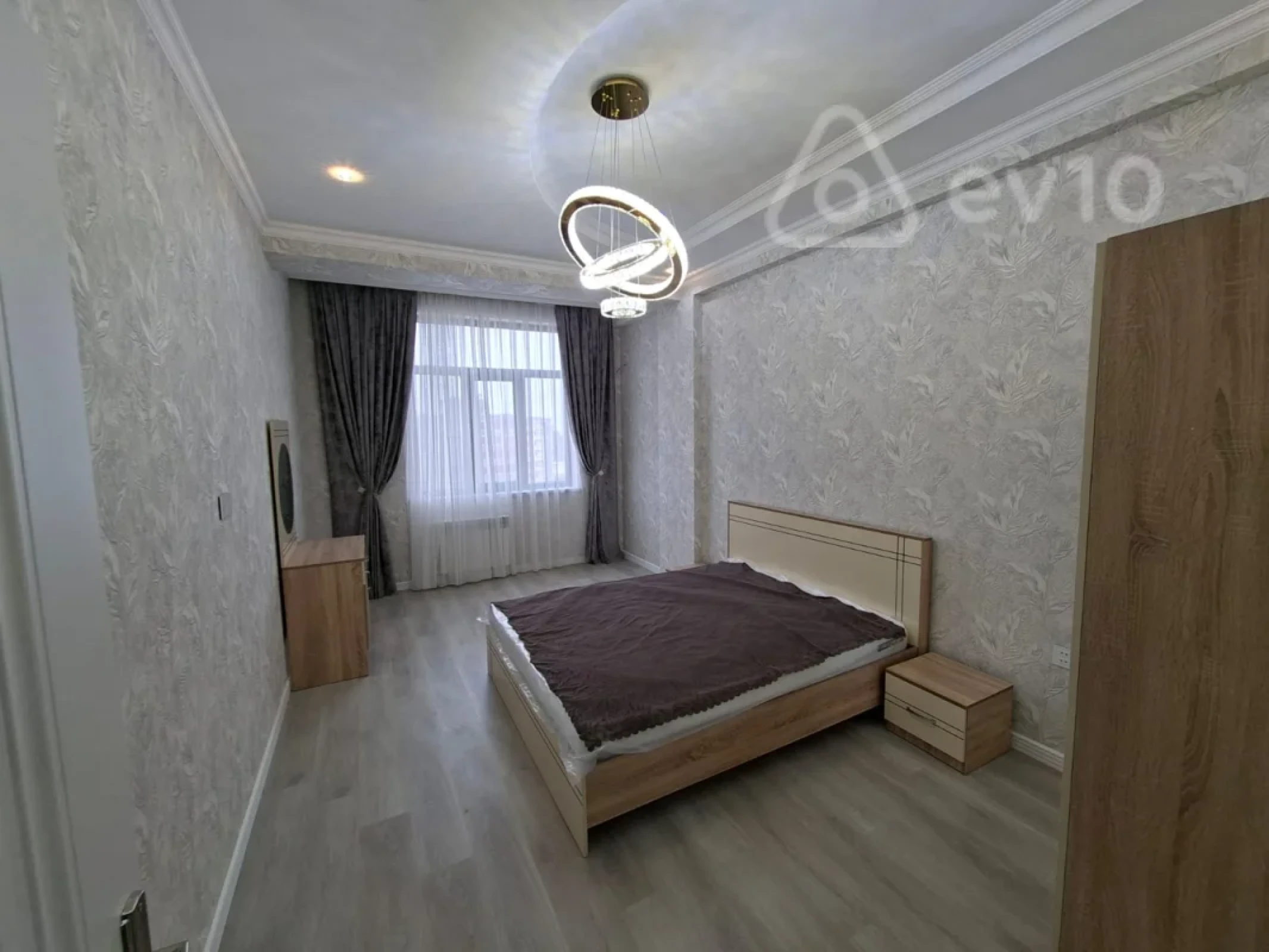 Kirayə verilir 2 otaqlı yeni tikili 83 m²