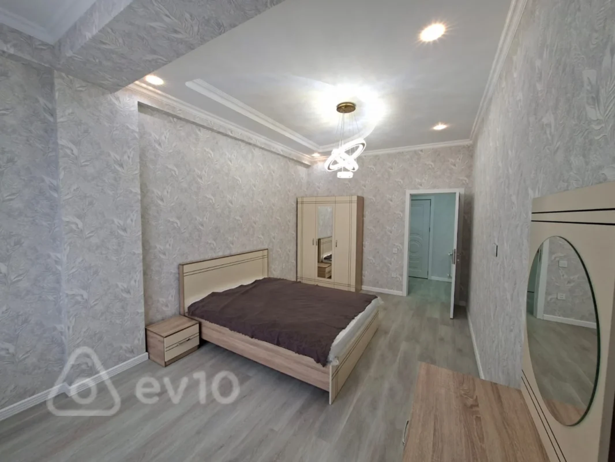 Kirayə verilir 2 otaqlı yeni tikili 83 m²