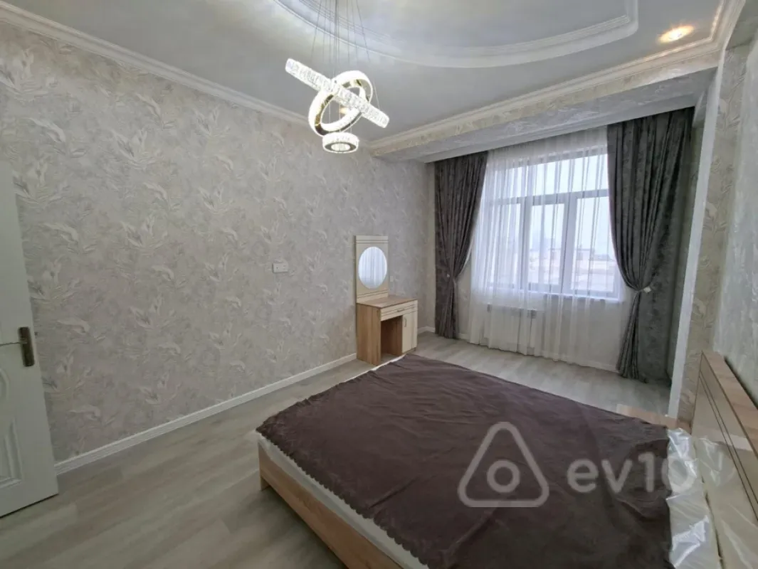 Kirayə verilir 2 otaqlı yeni tikili 83 m²