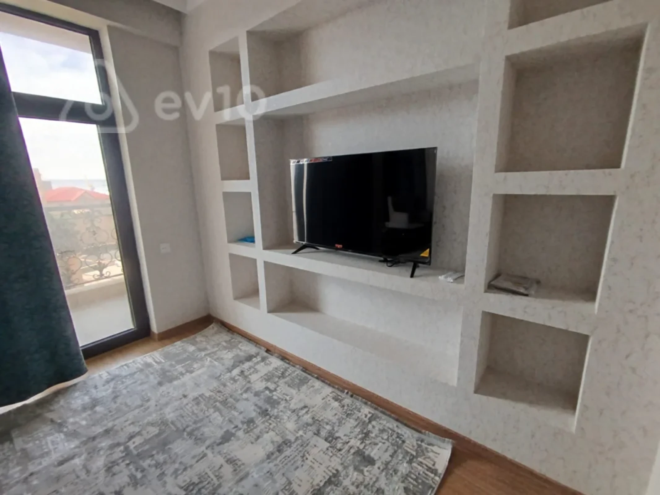 Kirayə verilir 3 otaqlı yeni tikili 125 m²