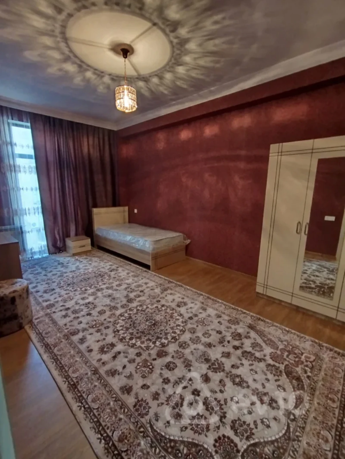 Kirayə verilir 3 otaqlı yeni tikili 125 m²