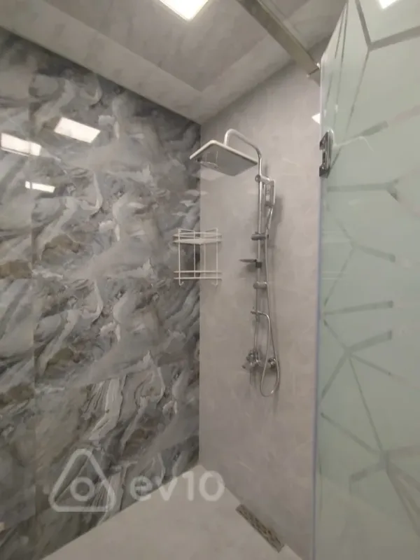 Kirayə verilir 3 otaqlı yeni tikili 125 m²