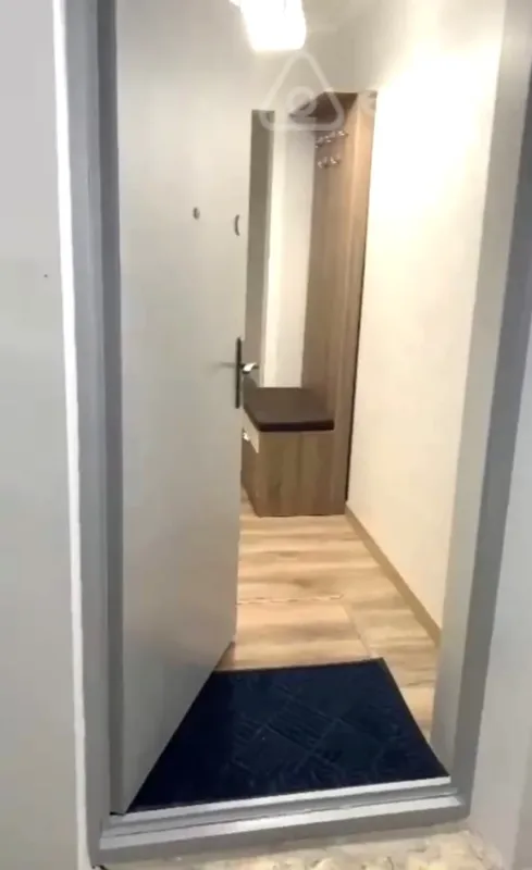 Kirayə verilir 2 otaqlı köhnə tikili 45 m²