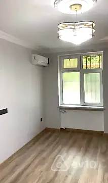 Kirayə verilir 2 otaqlı köhnə tikili 45 m²