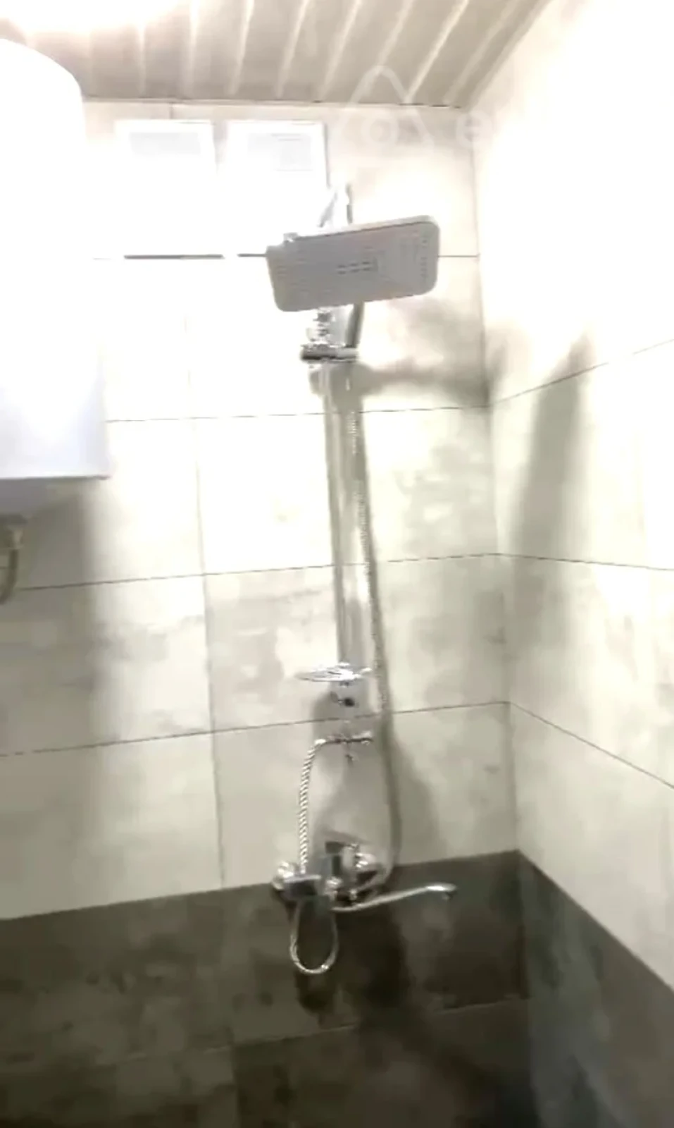 Kirayə verilir 2 otaqlı köhnə tikili 45 m²