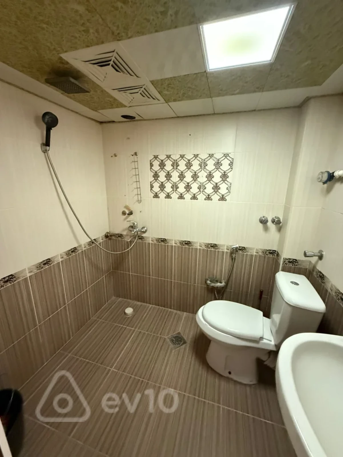 Kirayə verilir 3 otaqlı yeni tikili 96 m²