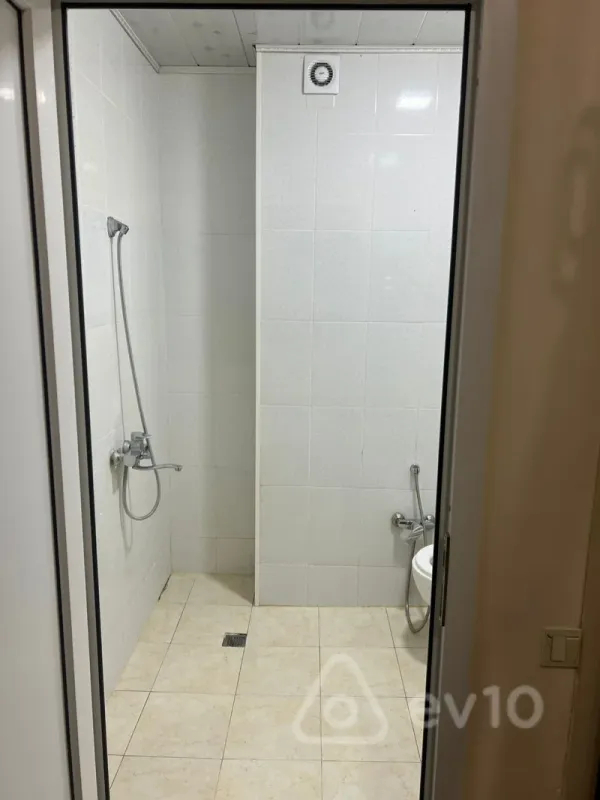 Kirayə verilir 3 otaqlı yeni tikili 110 m²