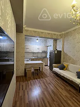 Kirayə verilir 3 otaqlı yeni tikili 110 m²