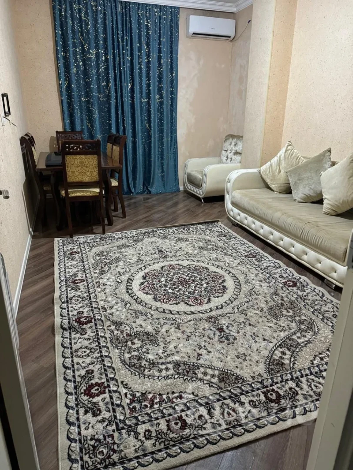 Kirayə verilir 2 otaqlı yeni tikili 50 m²