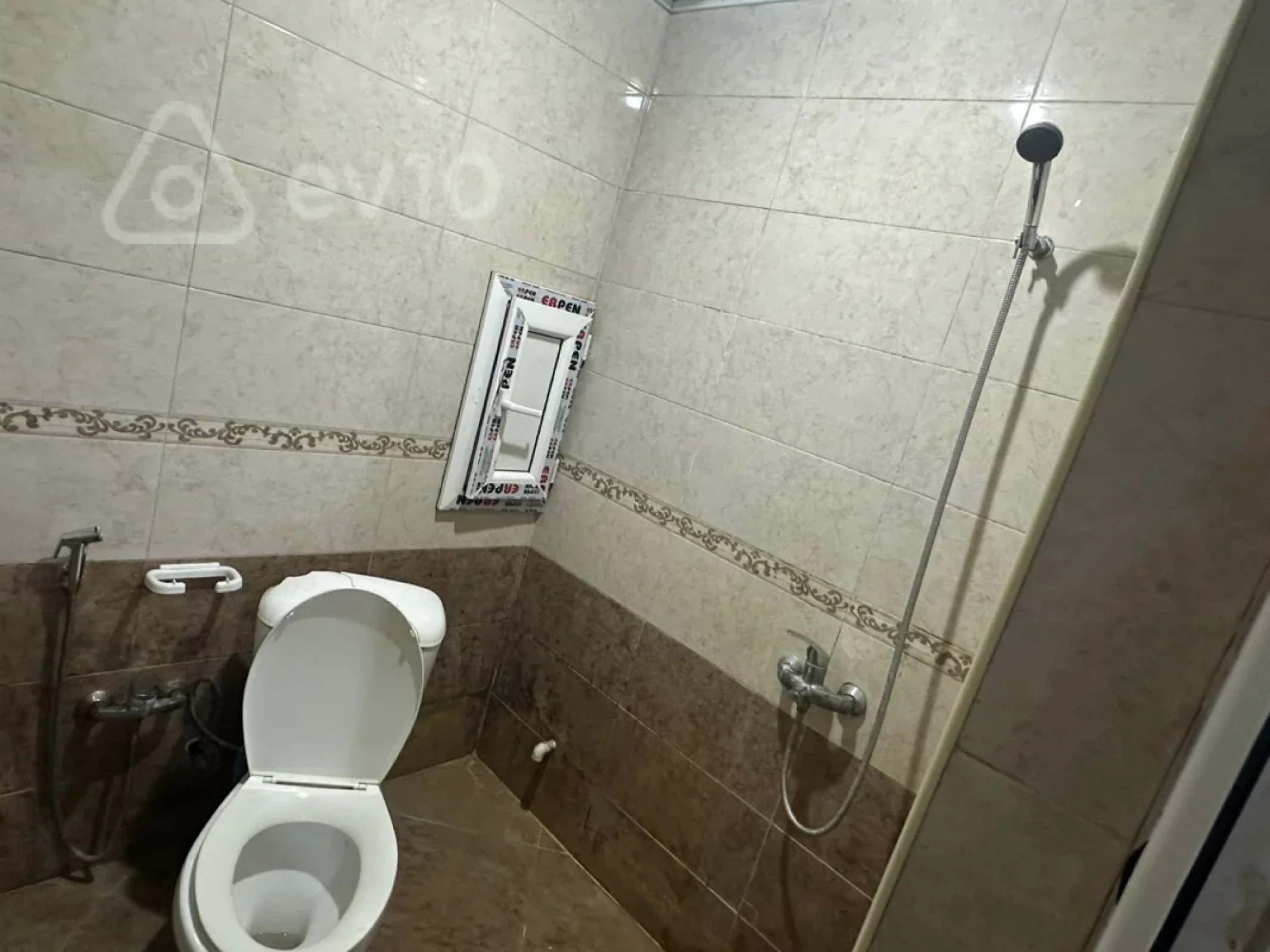 Kirayə verilir 2 otaqlı yeni tikili 67 m²