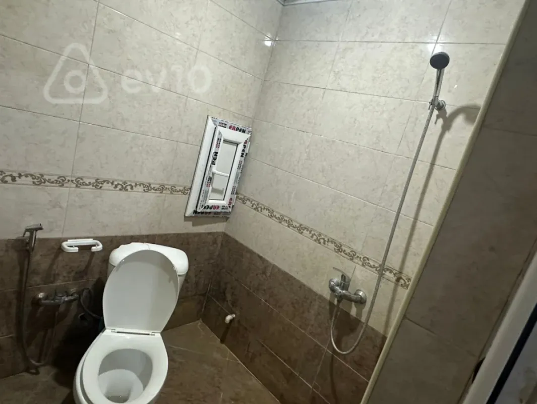 Kirayə verilir 2 otaqlı yeni tikili 67 m²
