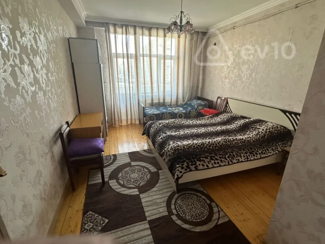 Kirayə verilir 2 otaqlı yeni tikili 67 m²
