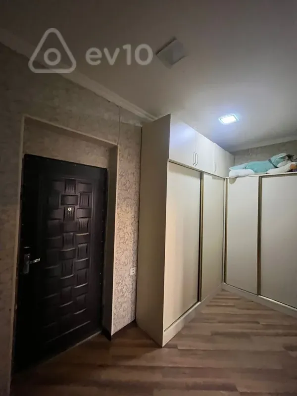 Kirayə verilir 2 otaqlı yeni tikili 45 m²