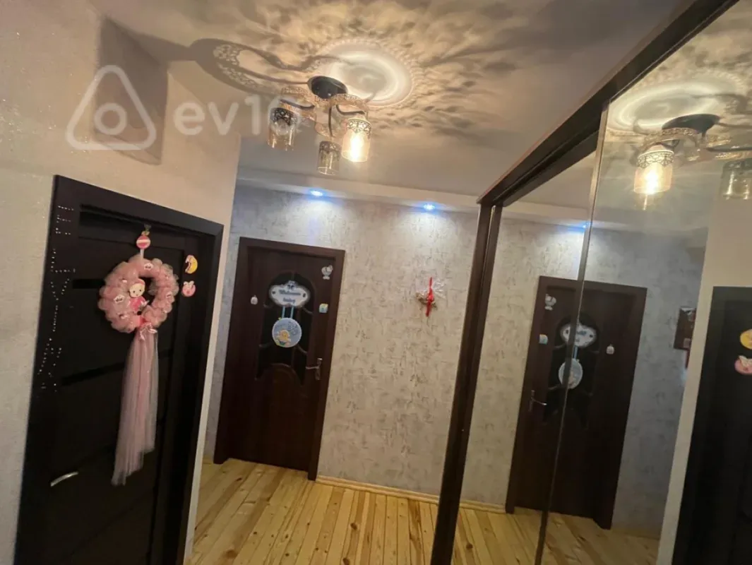 Kirayə verilir 2 otaqlı yeni tikili 90 m²