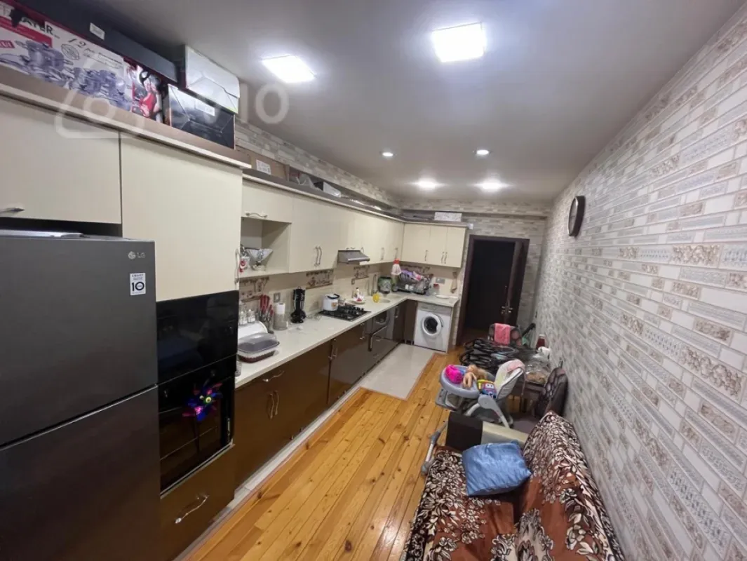 Kirayə verilir 2 otaqlı yeni tikili 90 m²