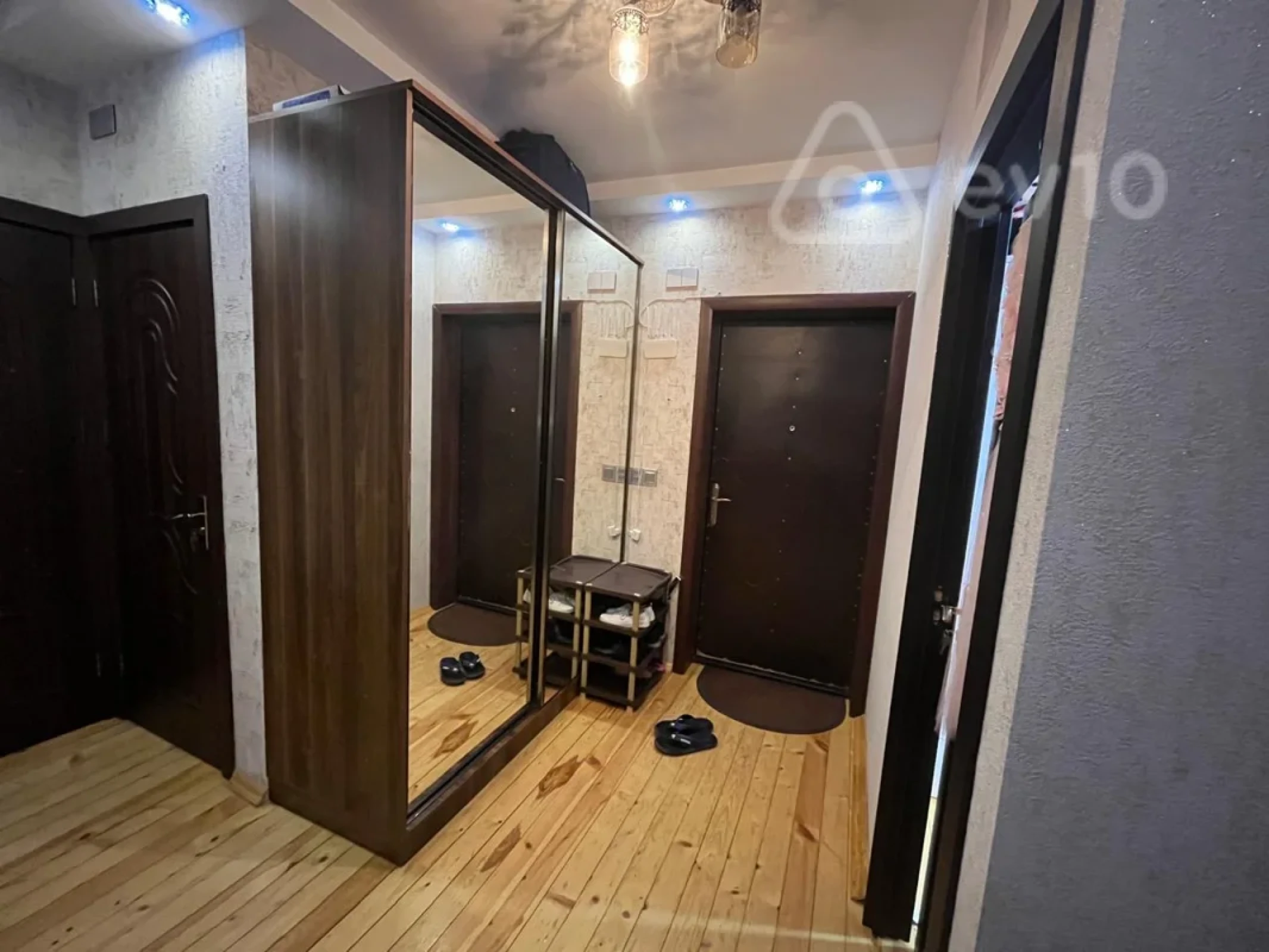 Kirayə verilir 2 otaqlı yeni tikili 90 m²