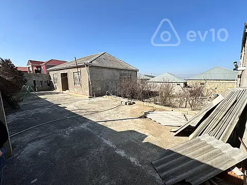 Satılır 4 otaqlı həyət evi 100 m²