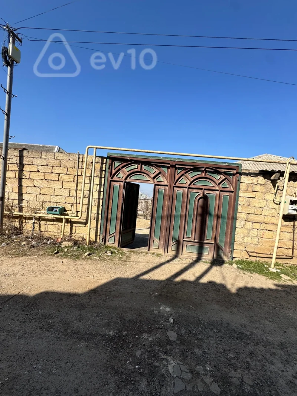 Satılır 4 otaqlı həyət evi 100 m²