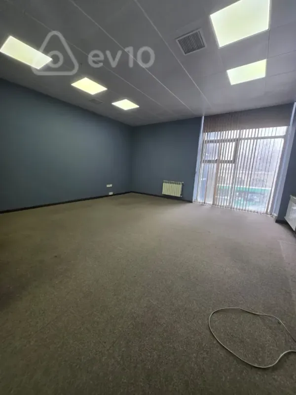 Satılır mənzil 110 m²