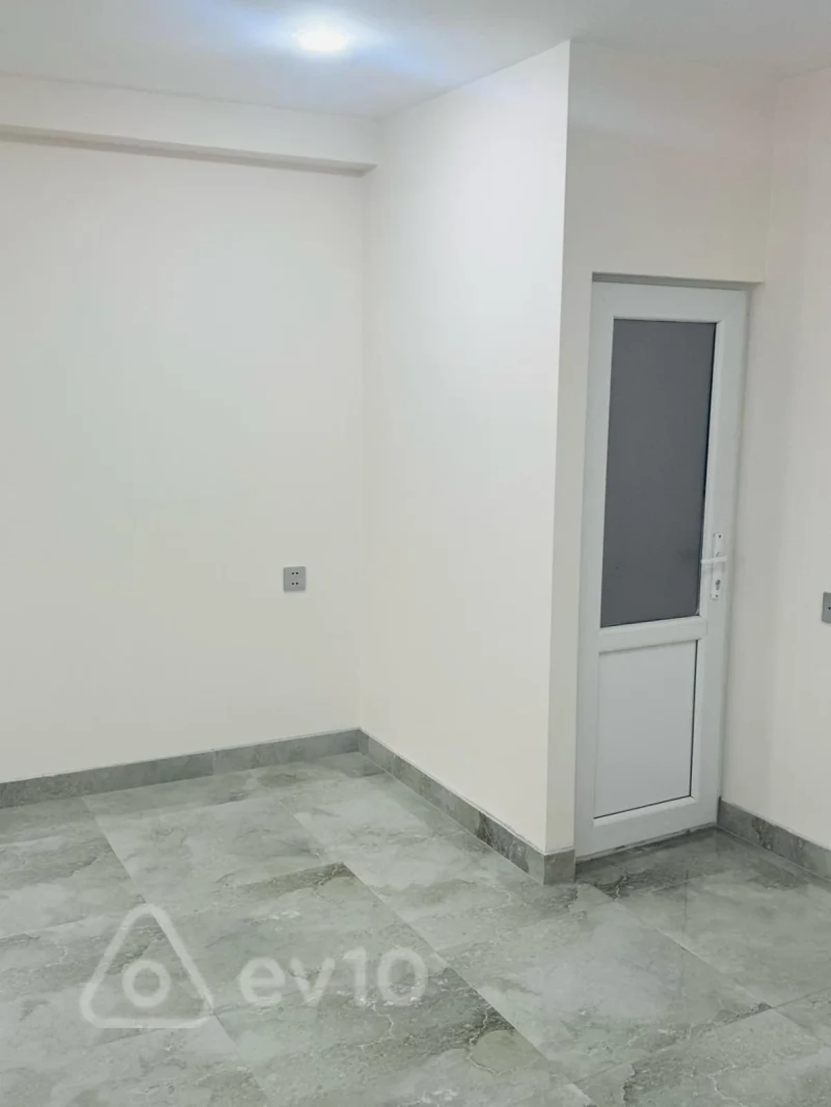 Kirayə verilir mənzil 60 m²
