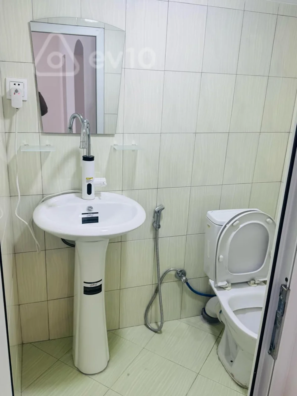 Kirayə verilir mənzil 60 m²