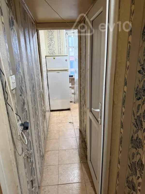 Kirayə verilir 3 otaqlı köhnə tikili 100 m²