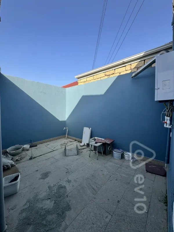 Satılır 4 otaqlı həyət evi 150 m²