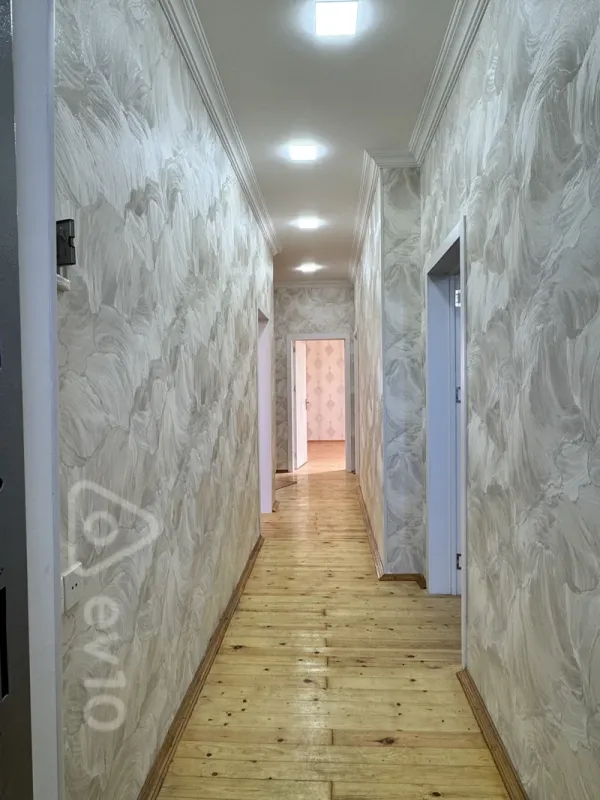 Satılır 4 otaqlı həyət evi 150 m²