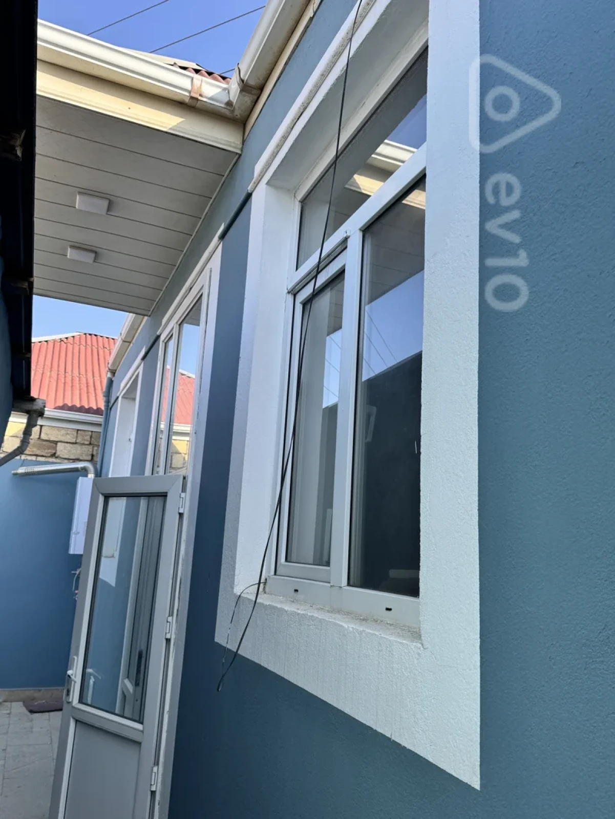 Satılır 4 otaqlı həyət evi 150 m²