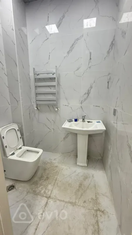 Kirayə verilir 3 otaqlı ofis 120 m²