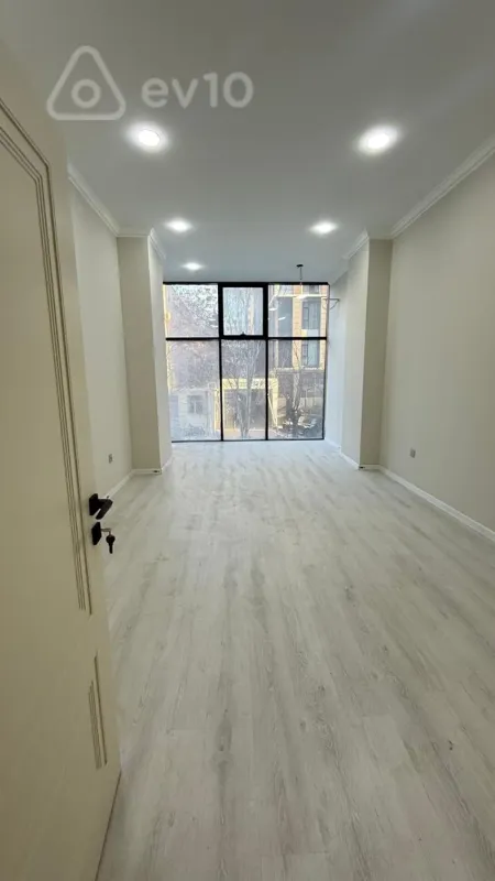 Kirayə verilir 3 otaqlı ofis 120 m²