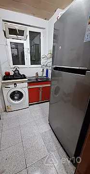 Kirayə verilir 2 otaqlı köhnə tikili 40 m²