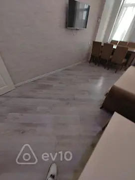 Kirayə verilir 2 otaqlı yeni tikili 50 m²