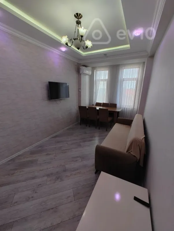 Kirayə verilir 2 otaqlı yeni tikili 50 m²