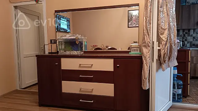 Kirayə verilir 3 otaqlı köhnə tikili 85 m²