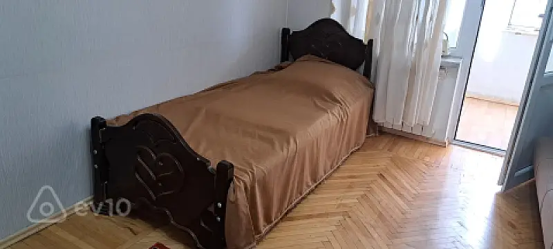 Kirayə verilir 3 otaqlı köhnə tikili 85 m² — Bakı, Yasamal 3 otaq 85.00 m²