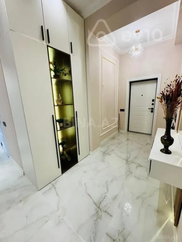 Kirayə verilir 3 otaqlı yeni tikili 100 m²