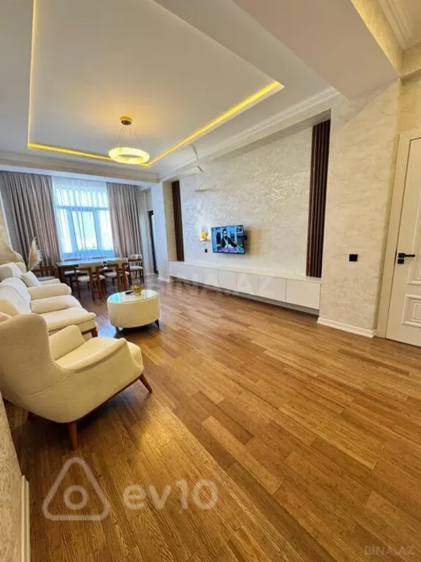 Kirayə verilir 3 otaqlı yeni tikili 100 m²