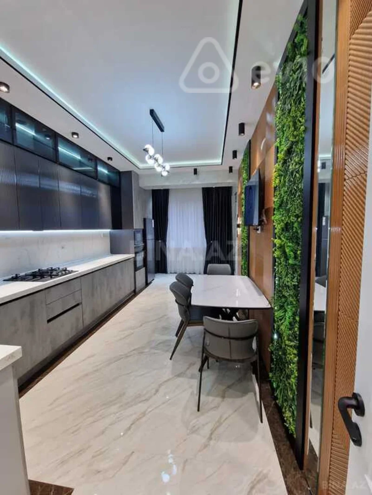 Kirayə verilir 3 otaqlı yeni tikili 140 m²