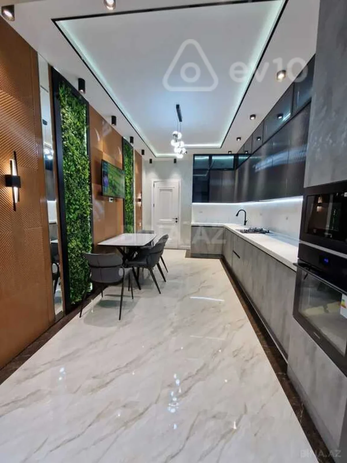 Kirayə verilir 3 otaqlı yeni tikili 140 m²