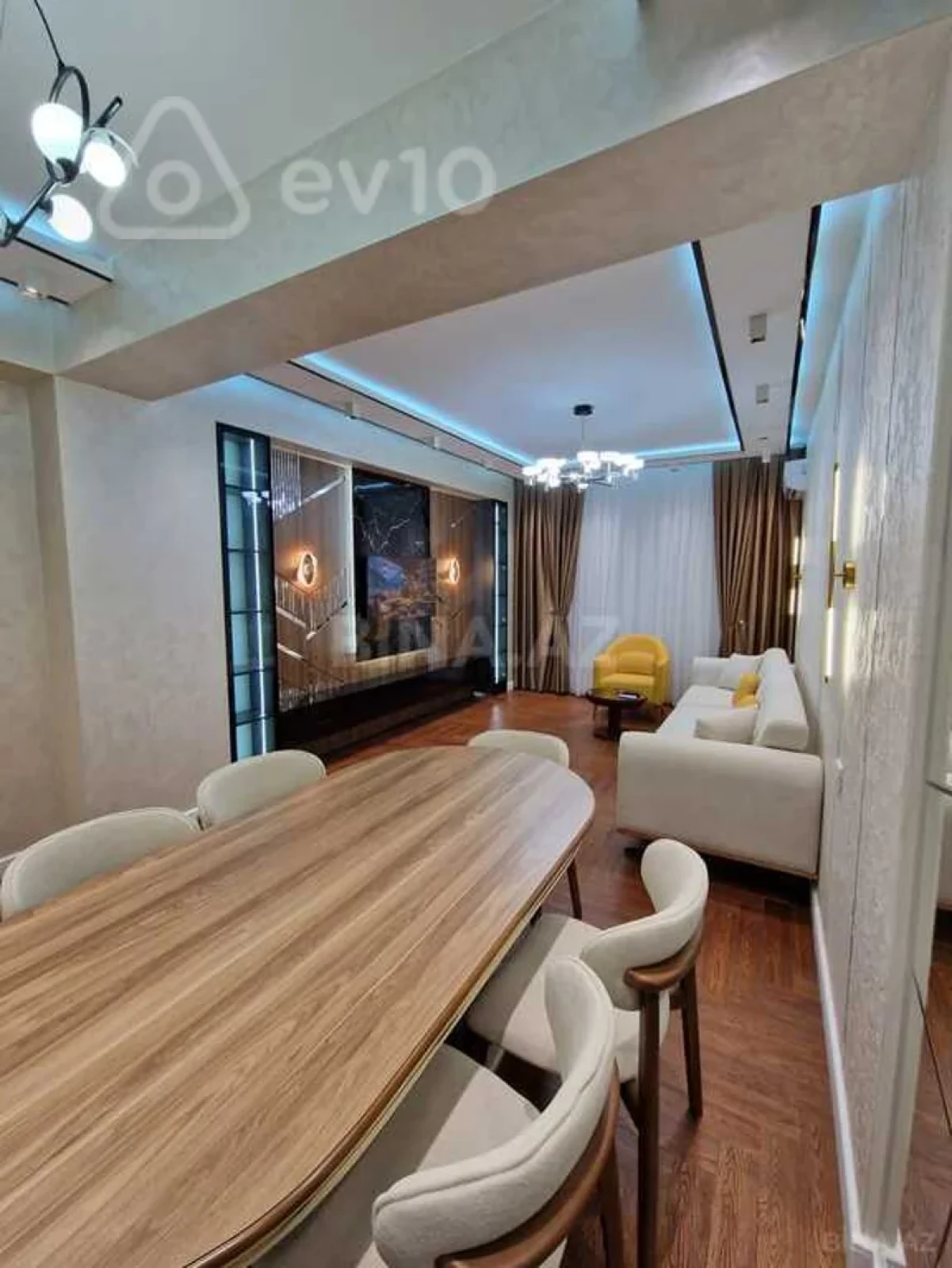 Kirayə verilir 3 otaqlı yeni tikili 140 m²